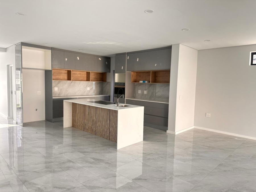 4 Bedroom Property for Sale in Sandown Western Cape